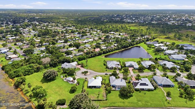 108 Snowy Egret Way, Sebastian, FL 32958