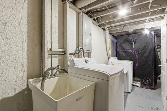 38011 Alcoy Drive, Sterling Heights, MI 48312