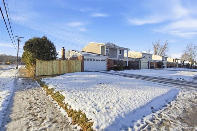 38011 Alcoy Drive, Sterling Heights, MI 48312