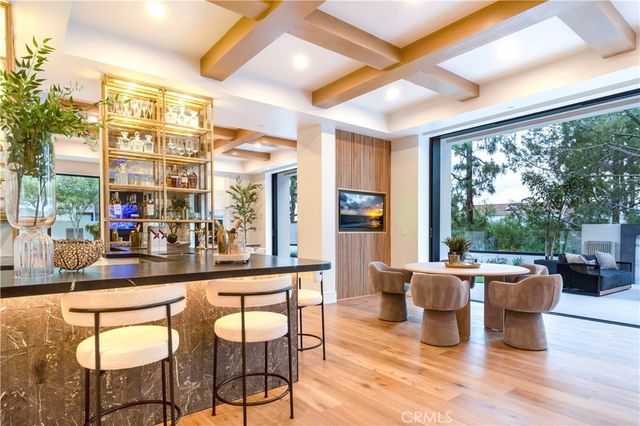 6 Pinehurst Ln, Newport Beach, CA 92660