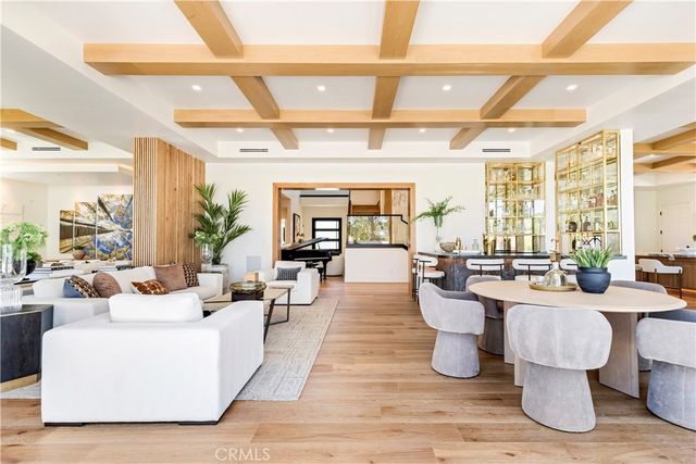 6 Pinehurst Ln, Newport Beach, CA 92660