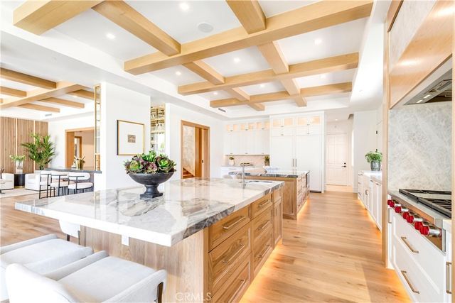 6 Pinehurst Ln, Newport Beach, CA 92660
