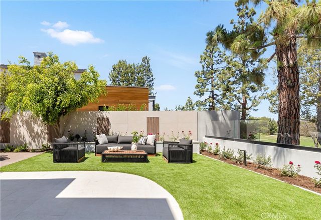 6 Pinehurst Ln, Newport Beach, CA 92660