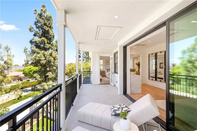 6 Pinehurst Ln, Newport Beach, CA 92660