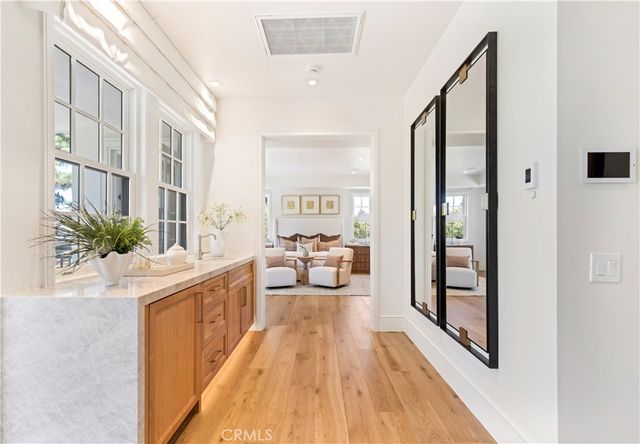 6 Pinehurst Ln, Newport Beach, CA 92660