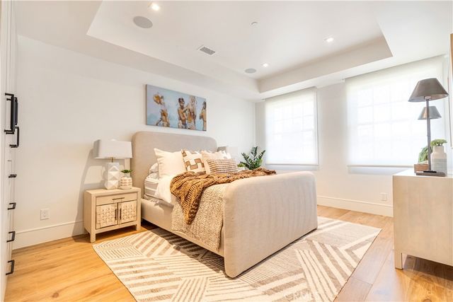 6 Pinehurst Ln, Newport Beach, CA 92660