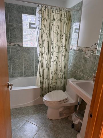 8447 Drake Avenue, Skokie, IL 60076