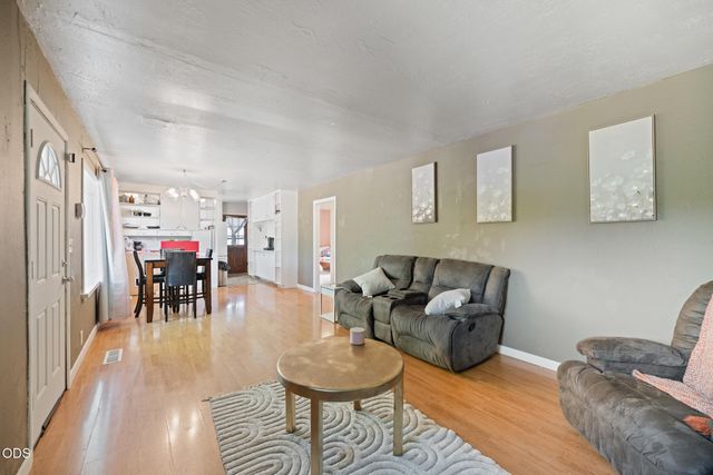 1234 NW Highland Avenue, Grants Pass, OR 97526