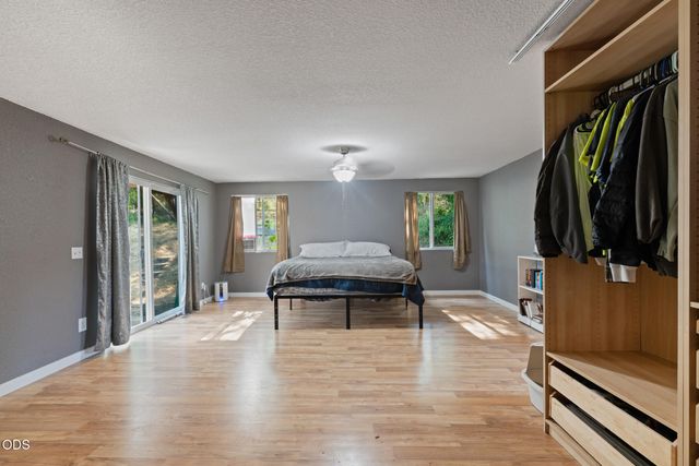 1234 NW Highland Avenue, Grants Pass, OR 97526