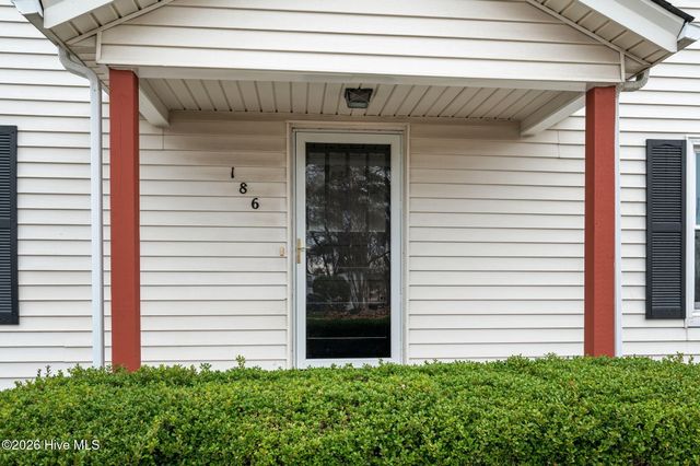 186 Cooper Street, Winterville, NC 28590