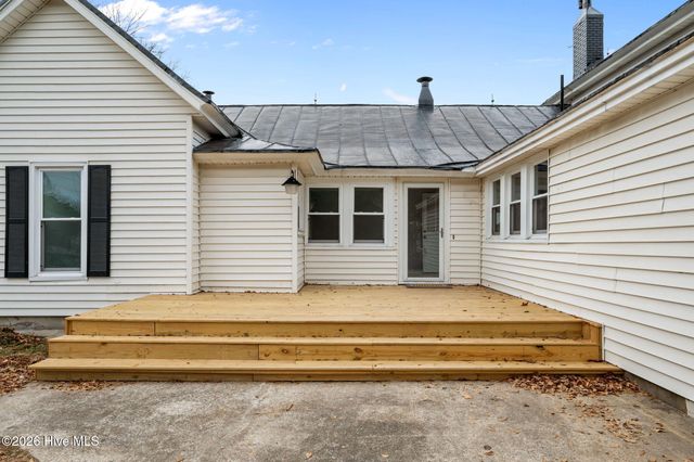 186 Cooper Street, Winterville, NC 28590