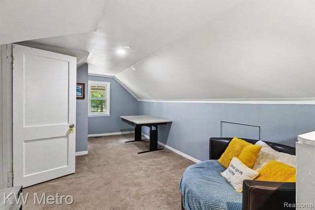 21389 Duns Scotus Street, Southfield, MI 48075