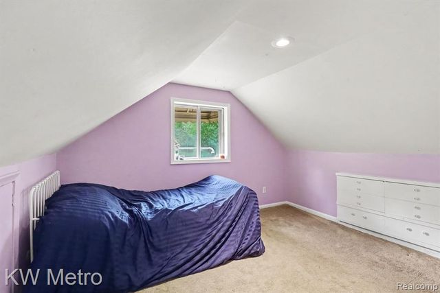 21389 Duns Scotus Street, Southfield, MI 48075