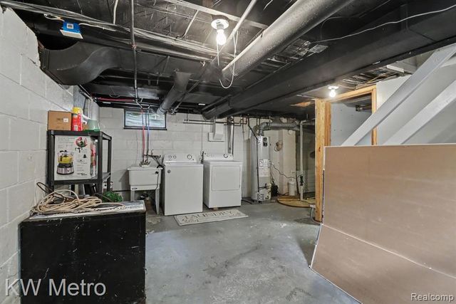 21389 Duns Scotus Street, Southfield, MI 48075