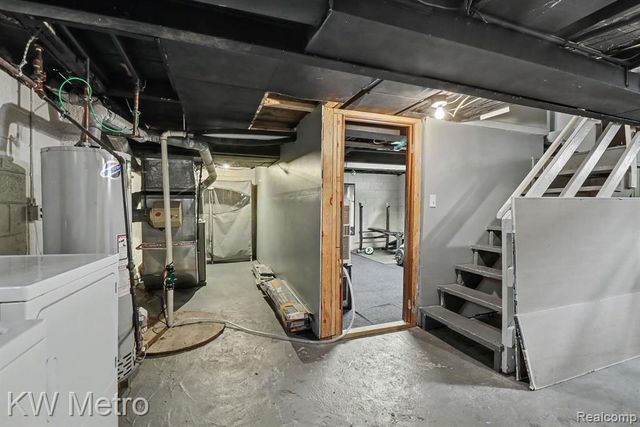 21389 Duns Scotus Street, Southfield, MI 48075
