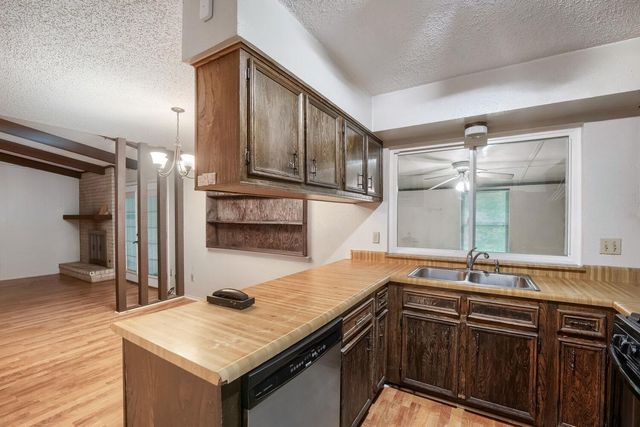 5107 Suburban DR, Austin, TX 78745