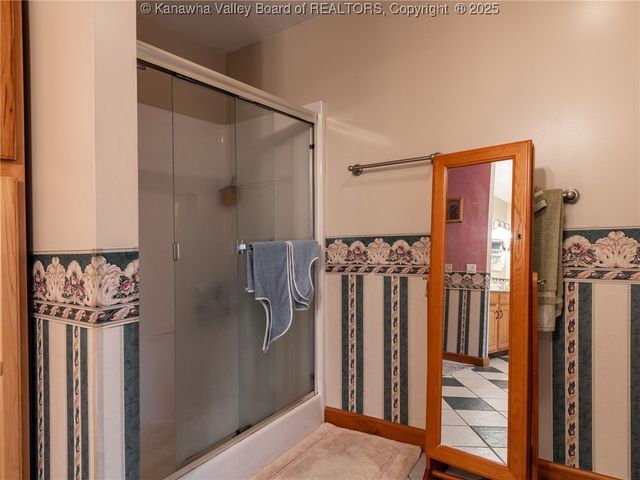 634 Hitch N Go Lane, Elkview, WV 25071