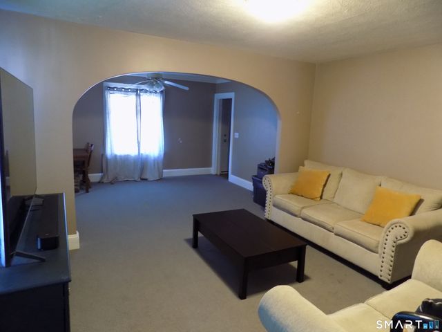 14 Pratt Street, Bristol, CT 06010