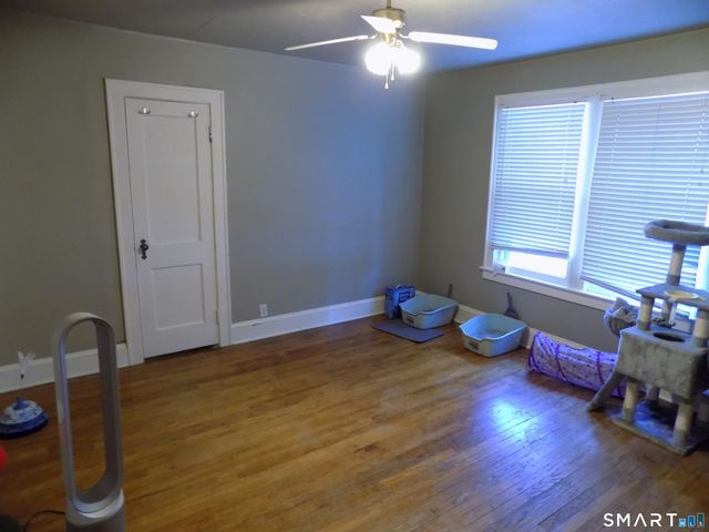 14 Pratt Street, Bristol, CT 06010