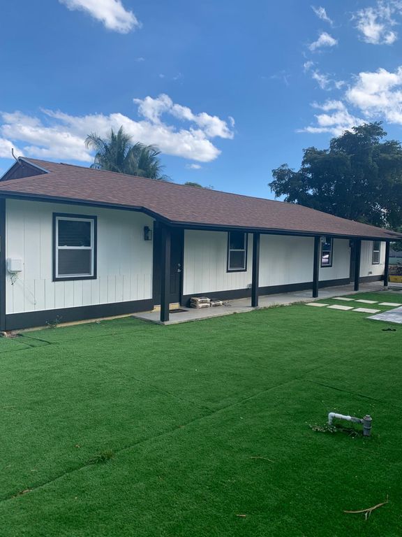 3195 Mcsherry Drive S 3195, Lake Worth, FL 33461