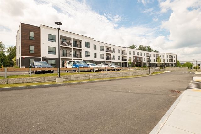 203 Lowell St. 206, Wilmington, MA 01887