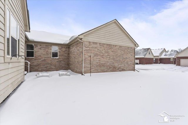 24103 Romero Drive, Flat Rock, MI 48134