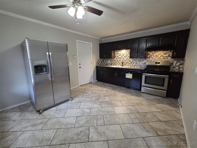 606 N Brown Street, Sapulpa, OK 74066