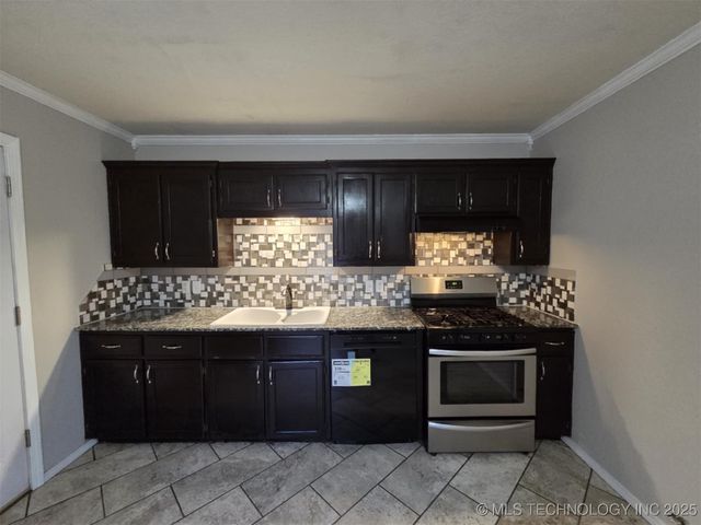 606 N Brown Street, Sapulpa, OK 74066