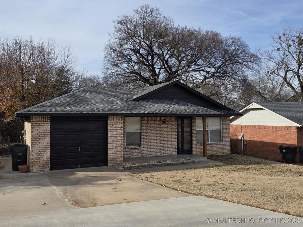 606 N Brown Street, Sapulpa, OK 74066