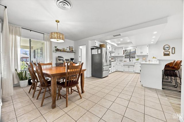 7108 Elias Avenue, Bakersfield, CA 93308