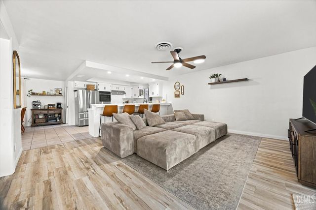 7108 Elias Avenue, Bakersfield, CA 93308