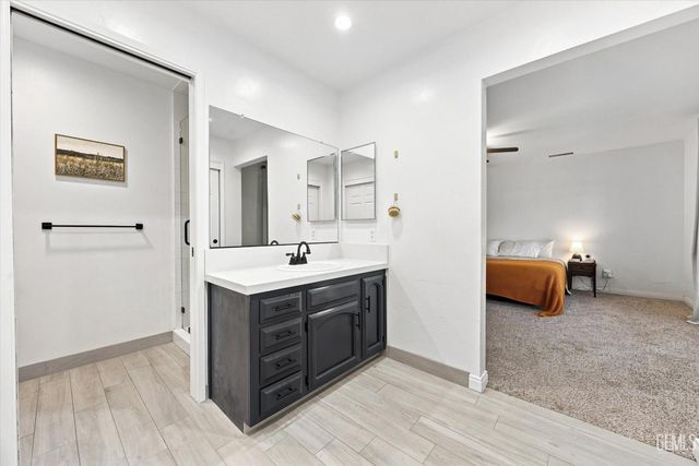 7108 Elias Avenue, Bakersfield, CA 93308