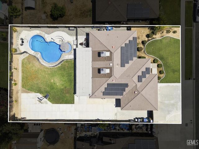 7108 Elias Avenue, Bakersfield, CA 93308