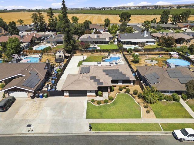 7108 Elias Avenue, Bakersfield, CA 93308