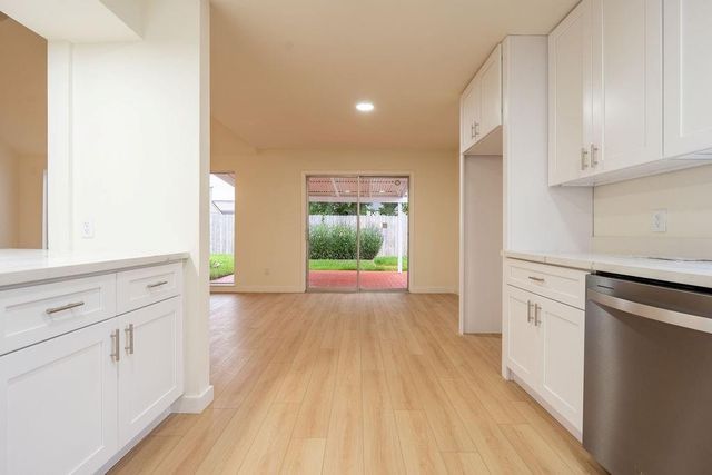 12322 Kitty Brook Drive, Houston, TX 77071