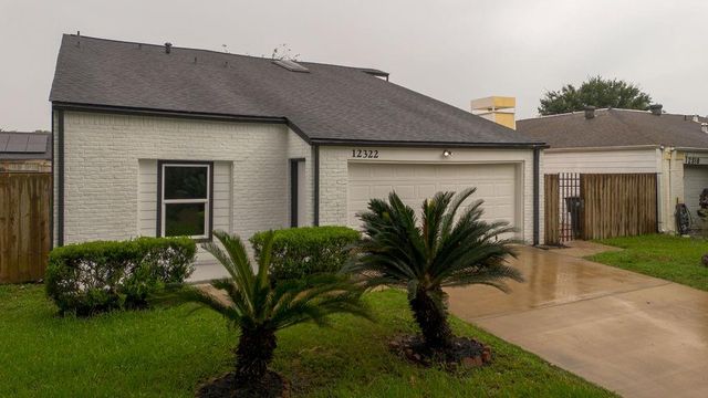 12322 Kitty Brook Drive, Houston, TX 77071