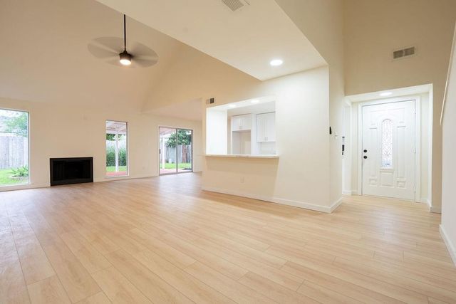 12322 Kitty Brook Drive, Houston, TX 77071