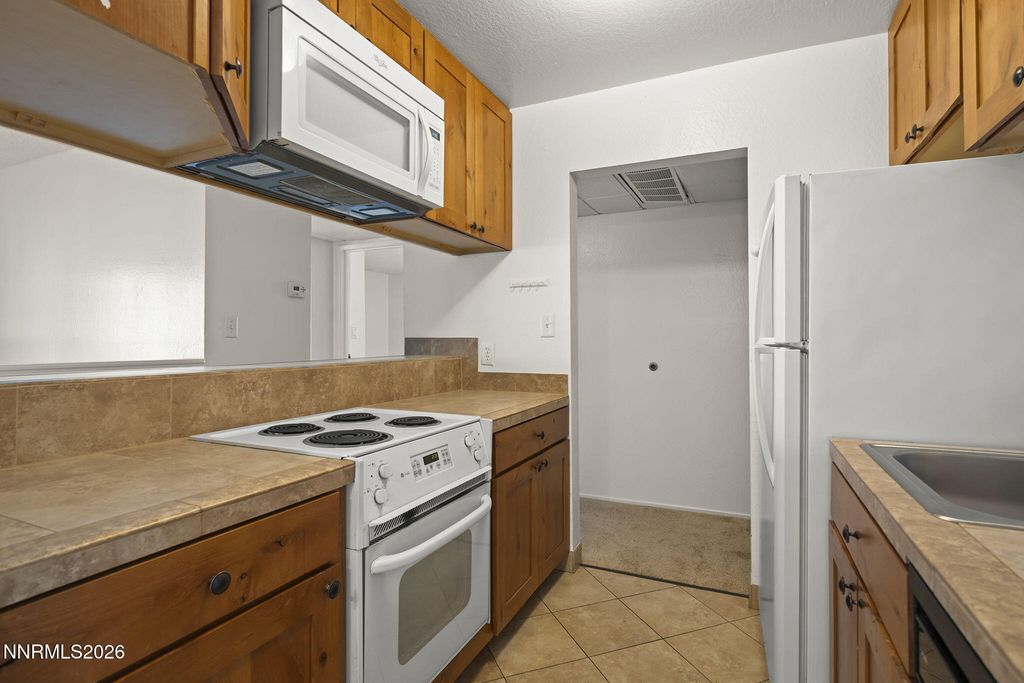 Image 5 of property listing at 1000 Beck Street #250, Reno, NV 89509