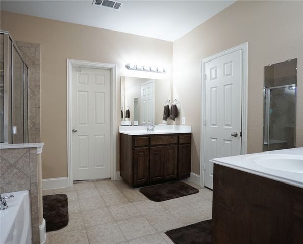 12724 Homestretch Drive, Fort Worth, TX 76244