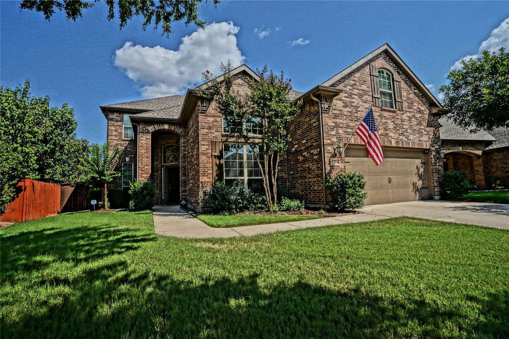 12724 Homestretch Drive, Fort Worth, TX 76244