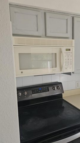 4210 8TH STREET COURT E, Bradenton, FL 34208