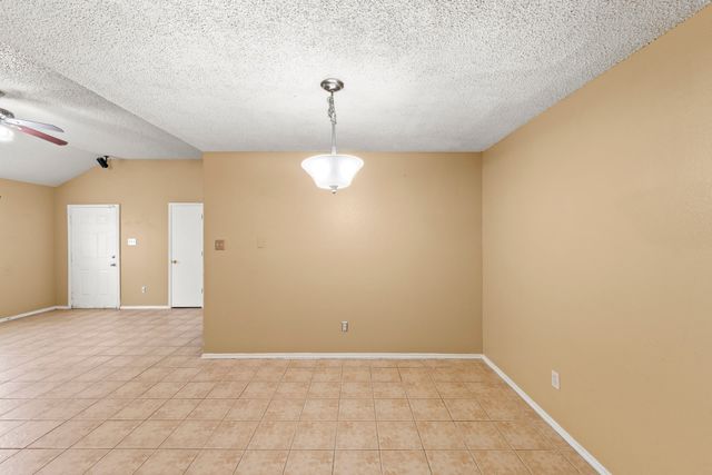 4316 Elliott Oaks Drive, Arlington, TX 76017