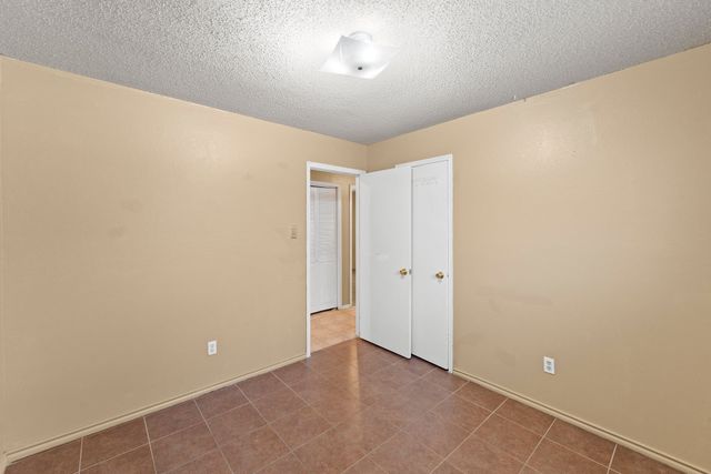 4316 Elliott Oaks Drive, Arlington, TX 76017