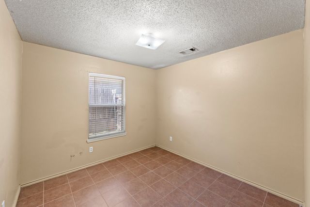 4316 Elliott Oaks Drive, Arlington, TX 76017