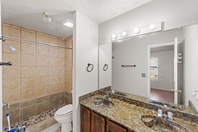 4316 Elliott Oaks Drive, Arlington, TX 76017