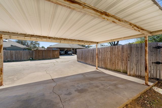 4316 Elliott Oaks Drive, Arlington, TX 76017