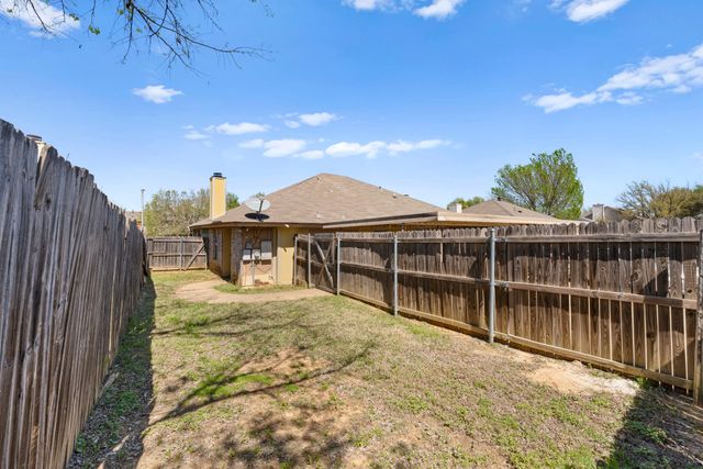 4316 Elliott Oaks Drive, Arlington, TX 76017