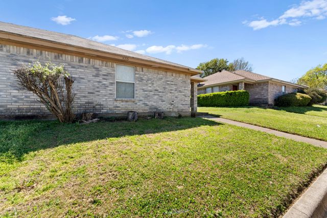 4316 Elliott Oaks Drive, Arlington, TX 76017