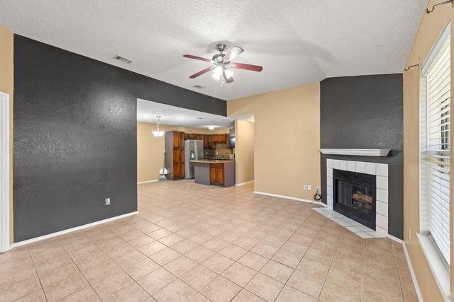 4316 Elliott Oaks Drive, Arlington, TX 76017