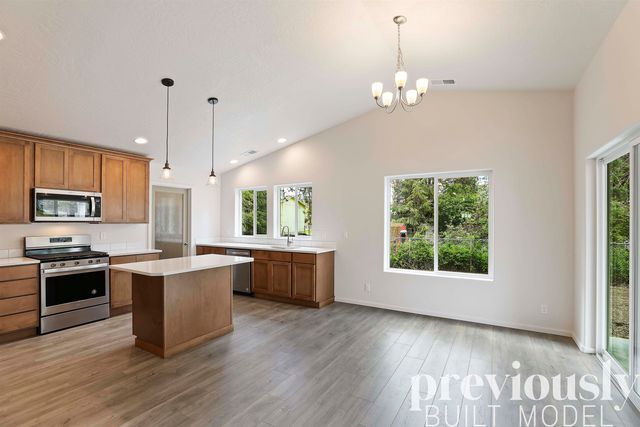 705 S Manifold Ln, Spokane Valley, WA 99016